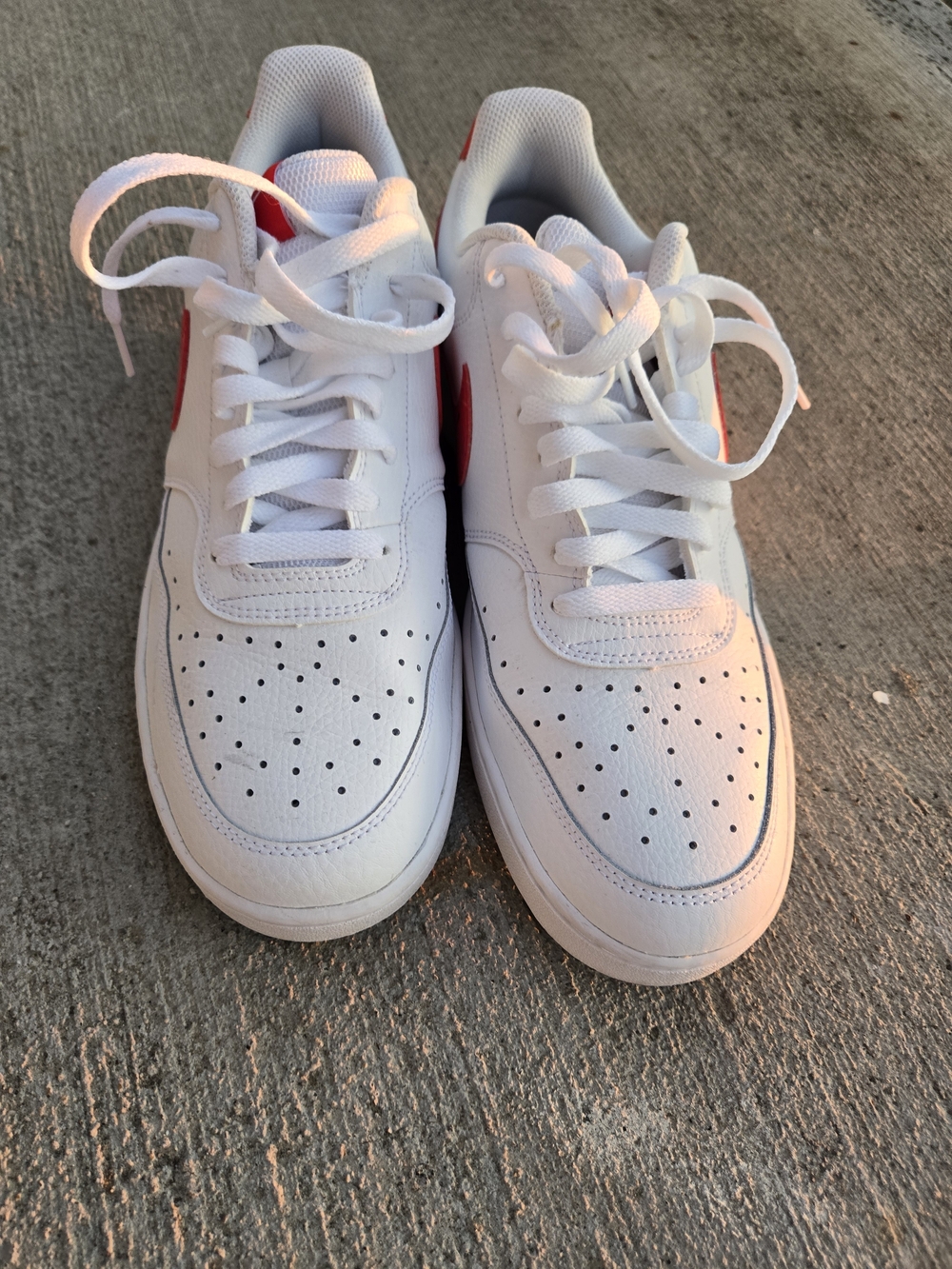 Nike Court Vision Low-Top Sneakers with Red Side Swoosh Size 10.5